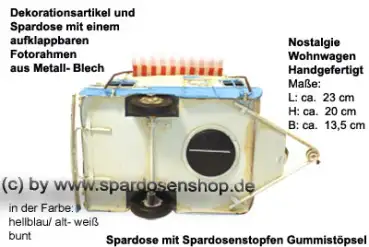 Nostalgie Wohnwagen hellblau unten